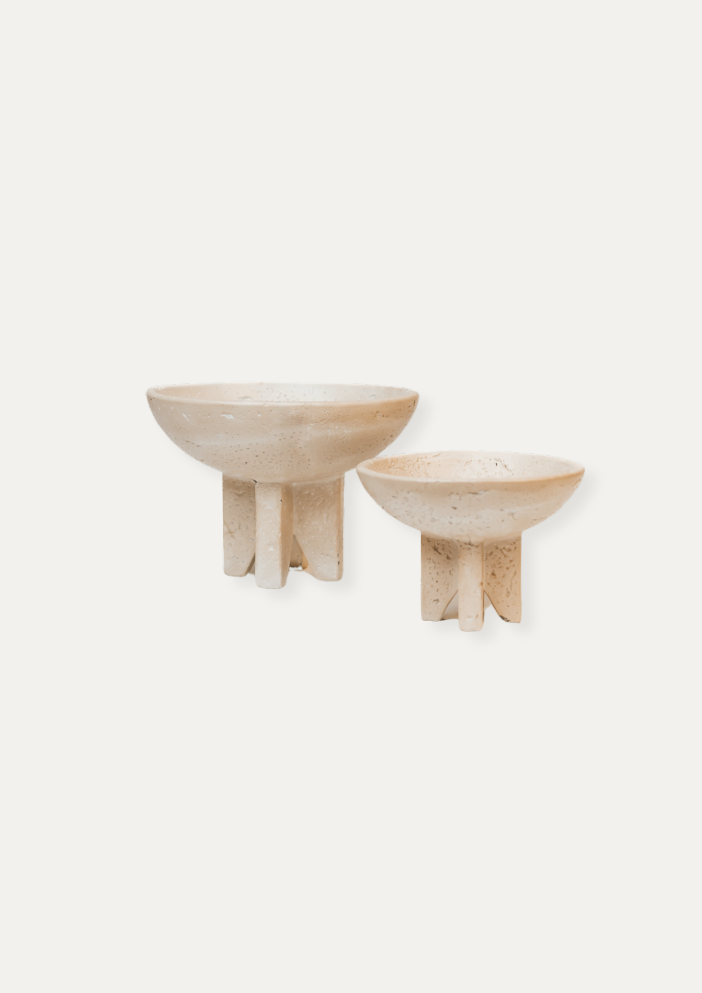 beige ceramig bowl 2.png