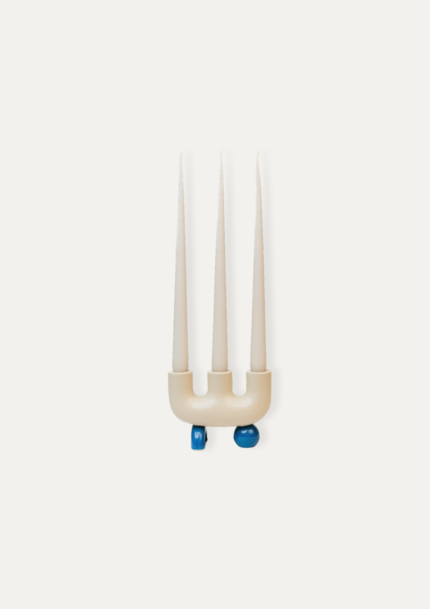 blue and white candle holder.png