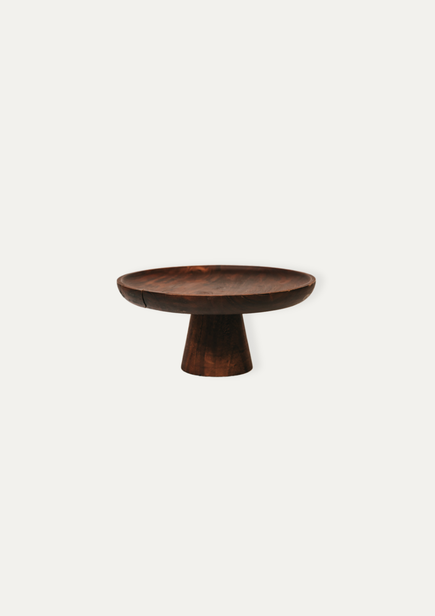 wood cake stand.png